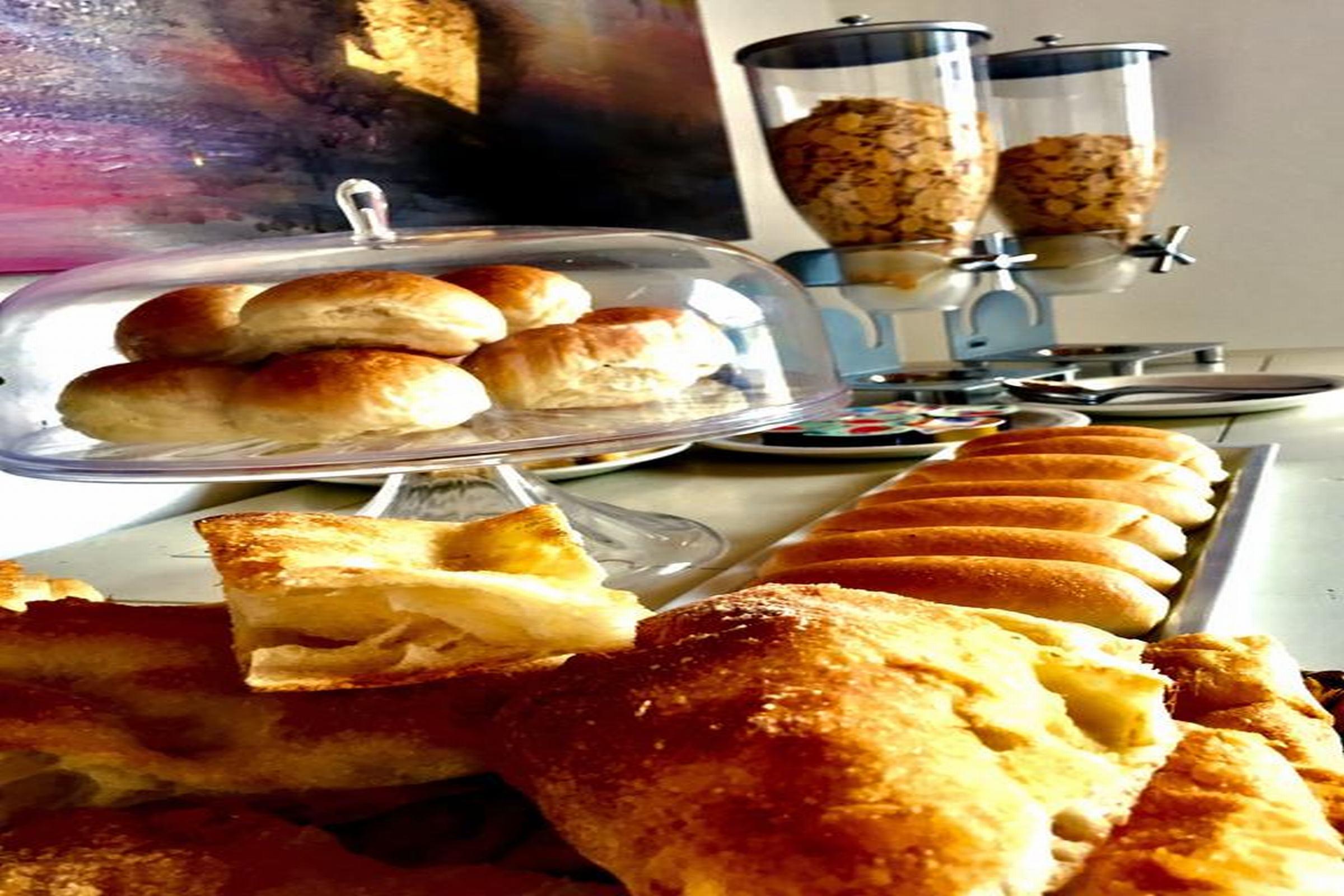 Academy Hotel فيوميتشينو المظهر الخارجي الصورة